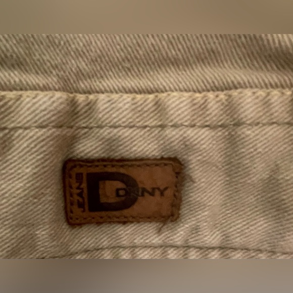 DKNY - Women’s ✨Vintage✨dark beige denim button up jacket - Picture 3 of 5